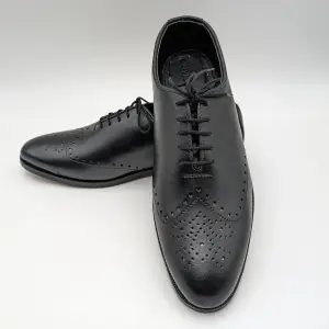 Black Plain Oxford